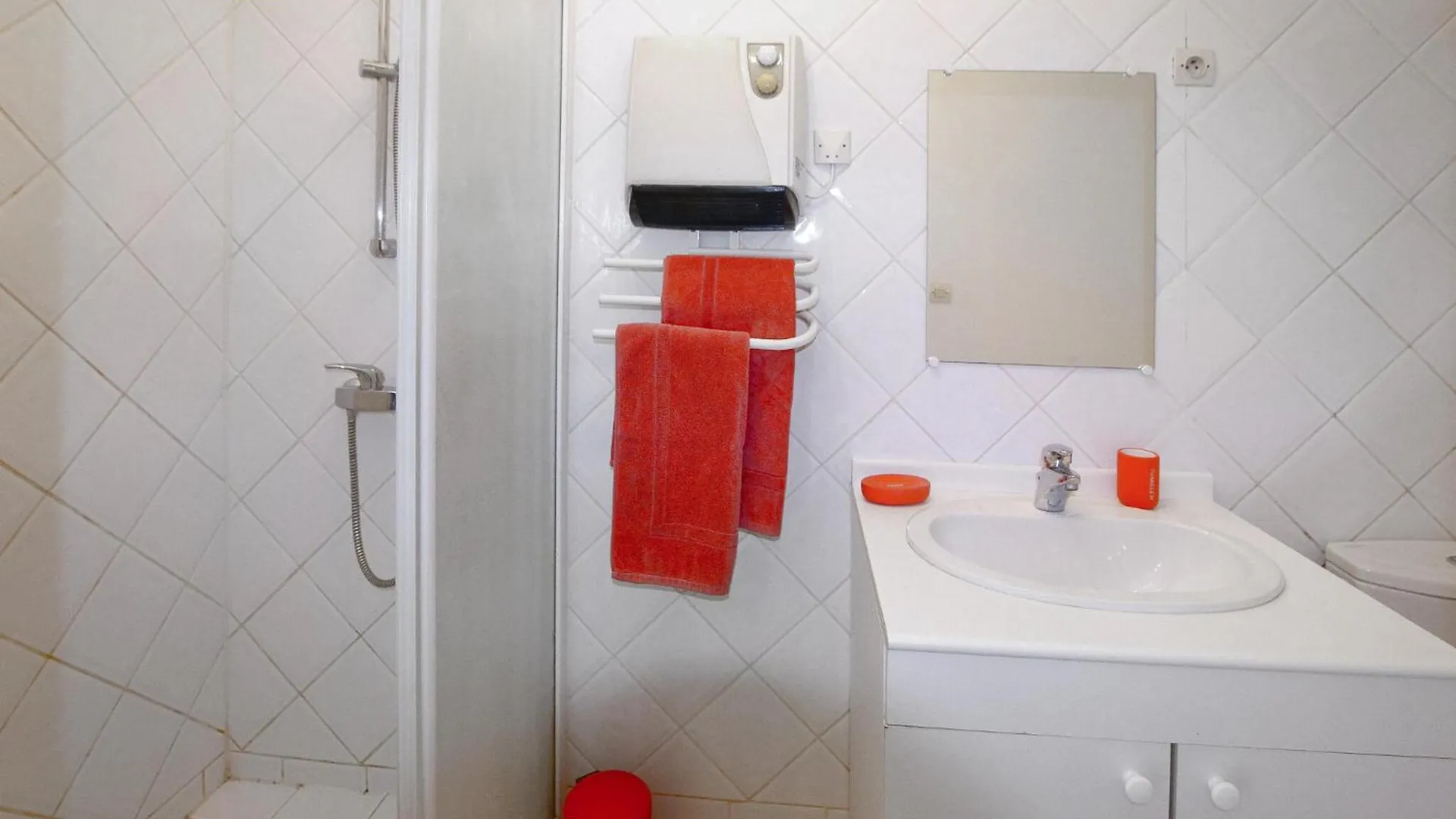 Holiday home Nice Home In Bourdeaux With Kitchen