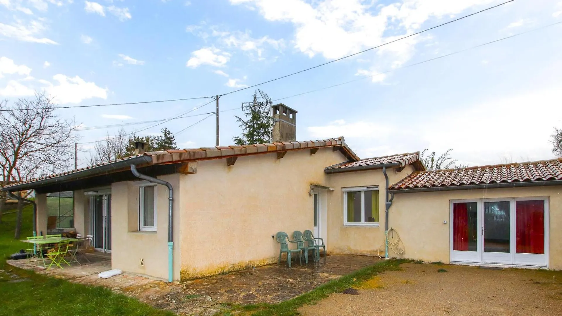 Nice Home In Bourdeaux With Kitchen